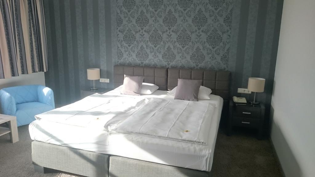 Seehotel Losheim الغرفة الصورة